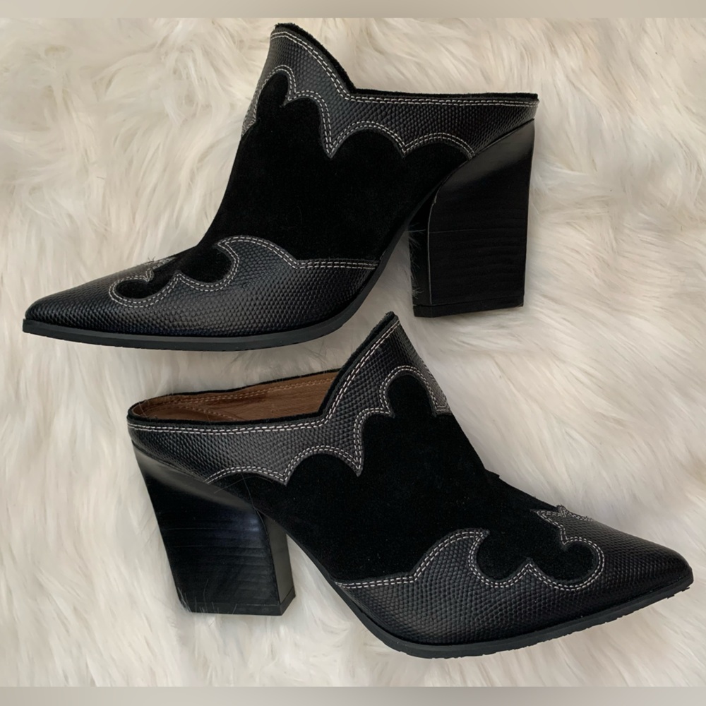 Donald J. Pliner Nisha Black Western Mules
